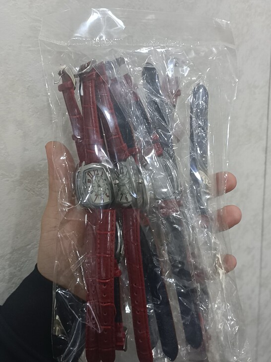 开店剩下的小红表，女士表，电子表，公主病，...