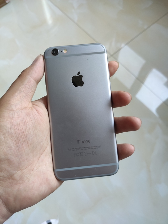苹果6内存16G黑色低价出售，成色如图9成...