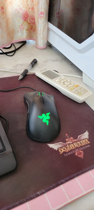 雷蛇(Razer) 蝰蛇标准版 鼠标