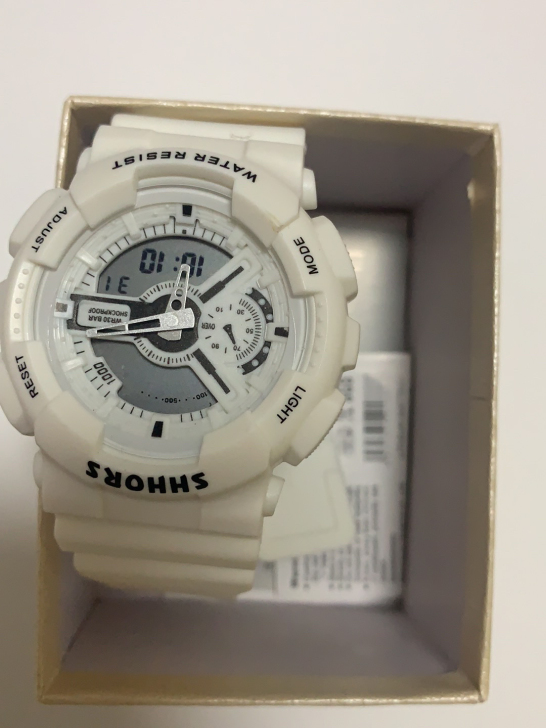 一块运动手表 30包邮（偏远不包）有盒！！...