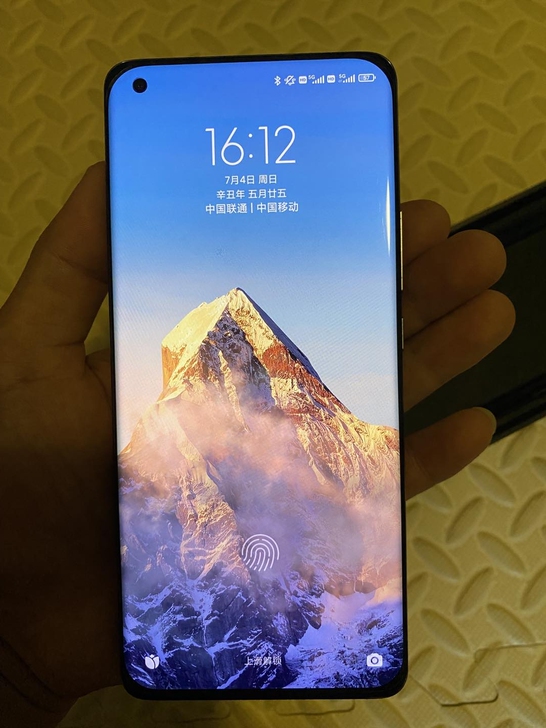 换手机转手出小米11Pro8+256，4月...