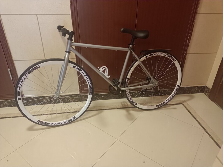 急出全新死飞，26寸40刀，未骑，实在摆着...