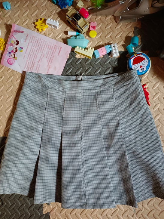 两条裙子115斤左右穿，9.5成新喜欢直接...