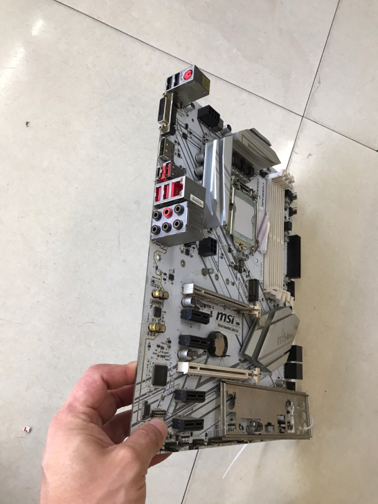 微星b360 gaming arctic极...