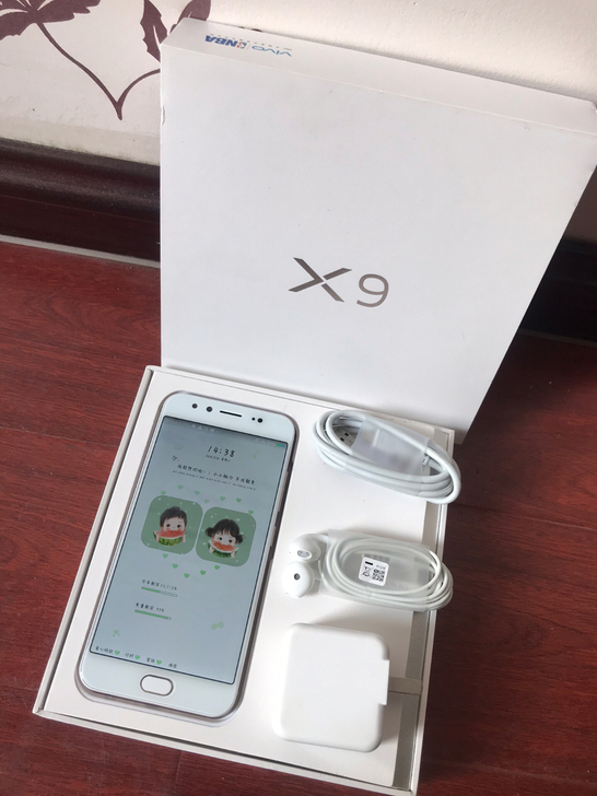vivox9几乎全新的正版手机，只用了一两...
