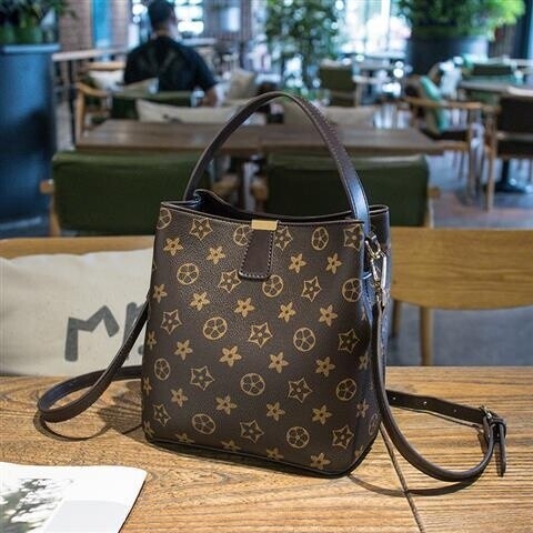 全新香港代购2021新款时尚女包经典小包包...