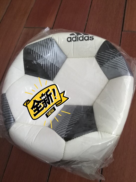 全新 阿迪达斯 adidas5号足球