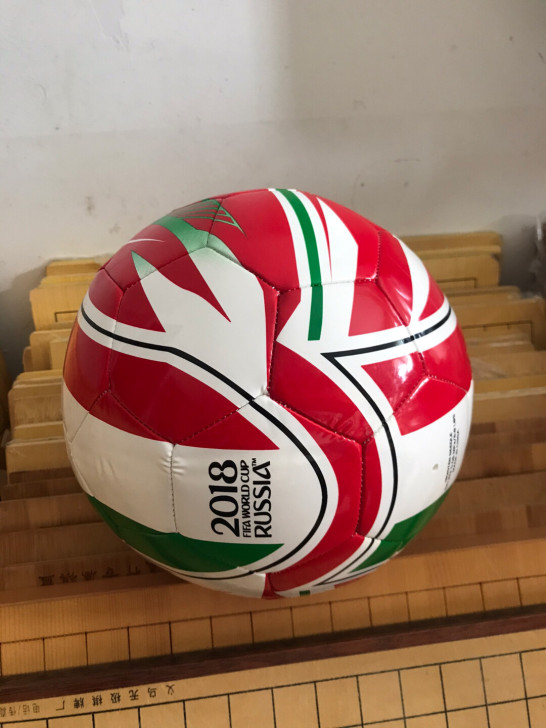 19.59一个全新足球包邮,麦斯卡5号足球...
