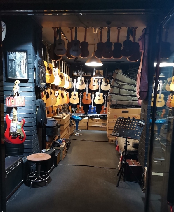 【亏本清仓了】单板吉他民谣入门新手初学者男...