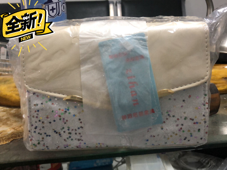 女仕时尚挎包,手提包。全新,