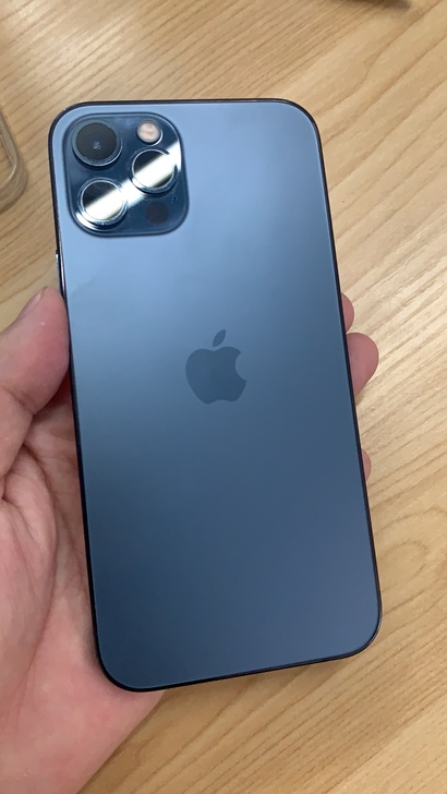 苹果12pro  128G蓝色，国行原装的...