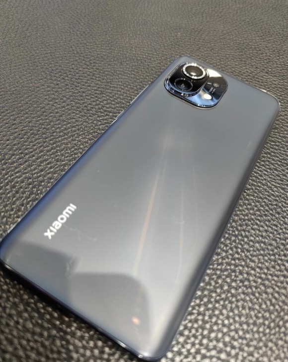 小米11 8+256 已经送售后换新，三五...