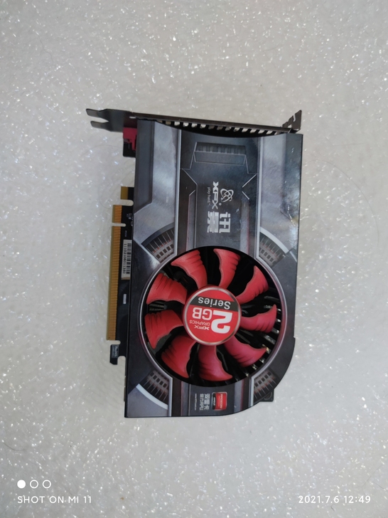 讯景HD6750 2G显卡