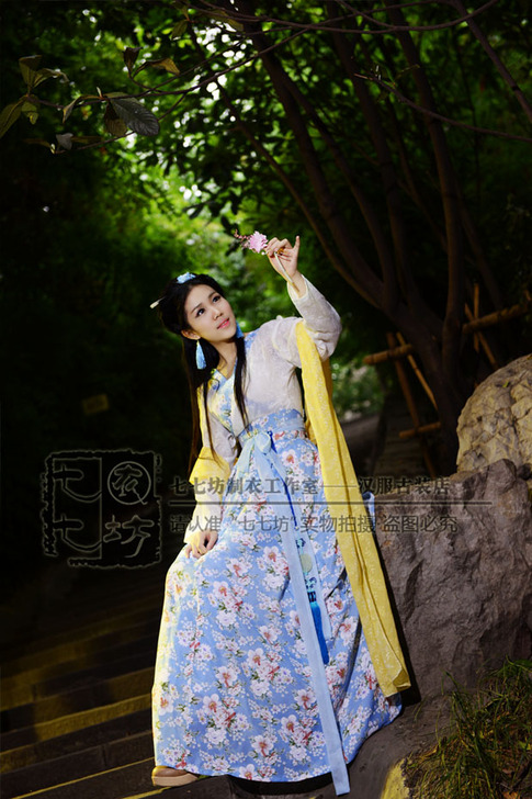 ◆七七坊◆华汉服印花交领齐腰一片式大摆襦裙...