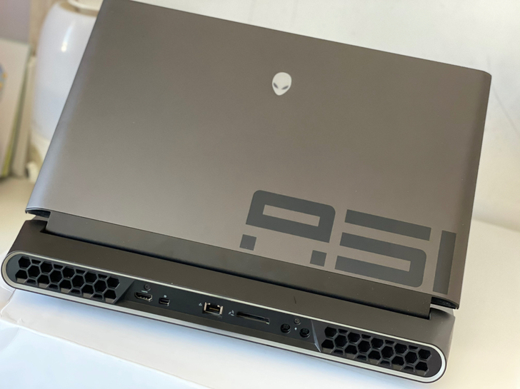 外星人的笔记本美版A51M i9.9900...