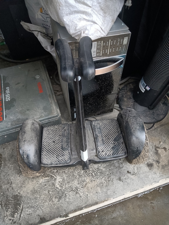 小米平衡车，正常使用。自提成都成华区万兴街...