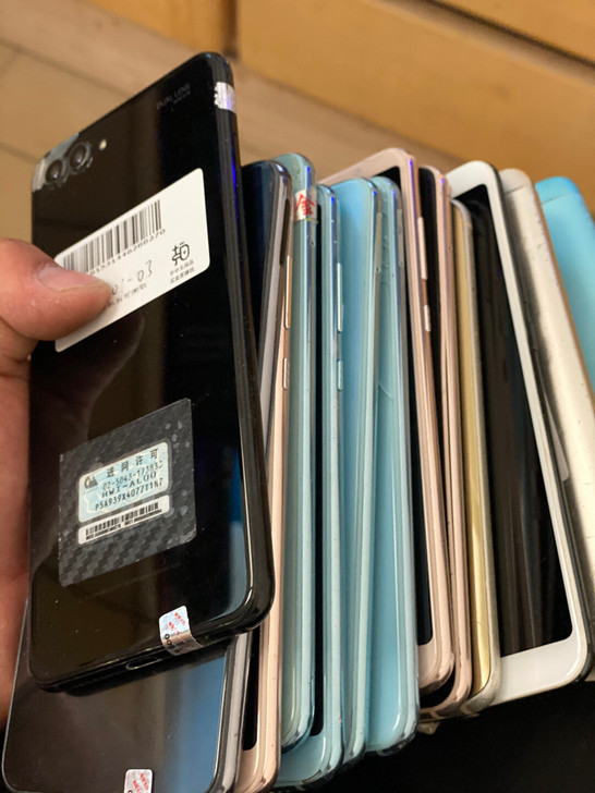 华为nova2s、全网通，6加64g。工作...