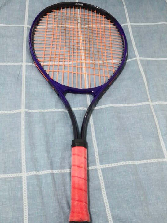 王子球拍,有磨损,不影响使用,有包。如果有...