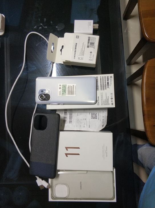 自用小米11手机8+128,官网购机