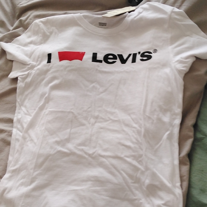 全新包邮李维斯短袖女士没穿过均码印花T恤