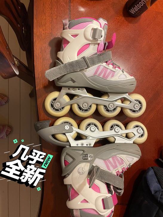 迪卡侬儿童轮滑鞋,粉色。32-35码,9成...