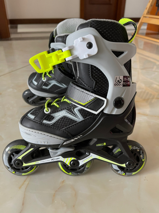 轮滑鞋16.5-18.5cm可调节+头盔4...