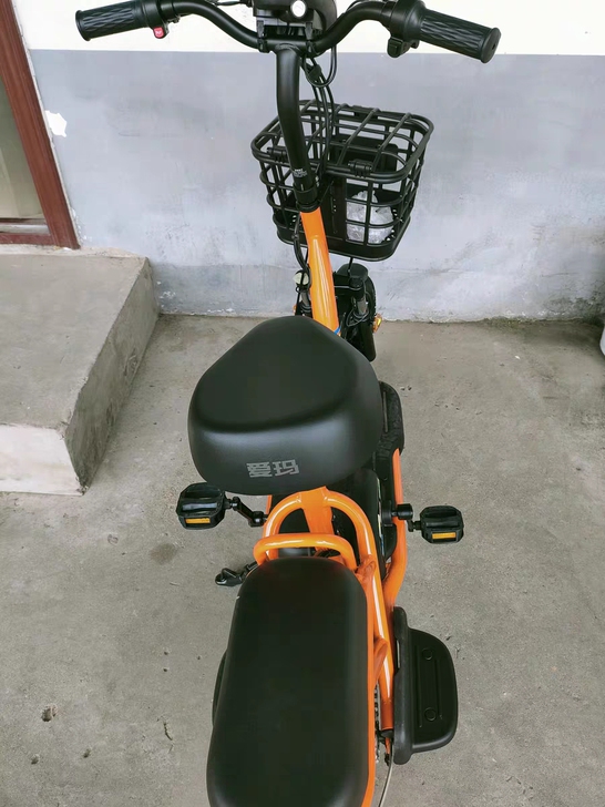 由于毕业将至，和我舍友急出几台女电动车。买...