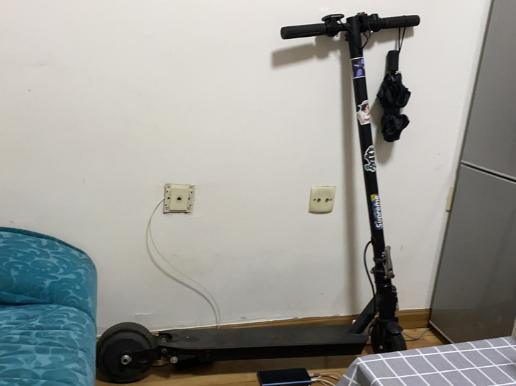 电动滑板车续航五公里左右  个人闲置
