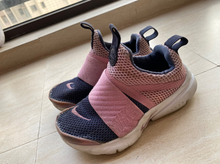 nike专柜正品11c，28码，不太新，便...