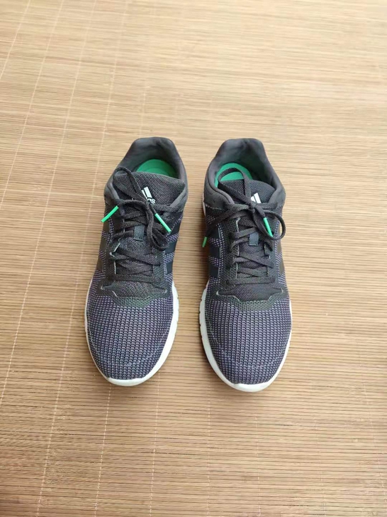 46码 阿迪达斯运动鞋          ...