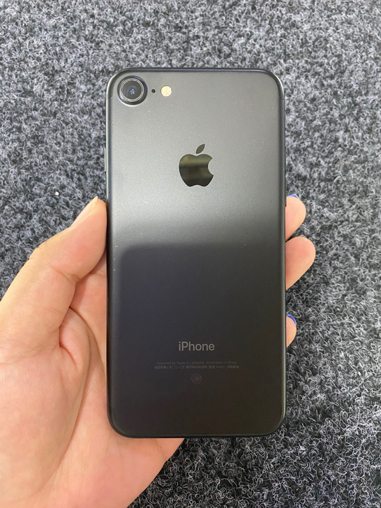 苹果国行 iphone 7-32G 磨砂黑...