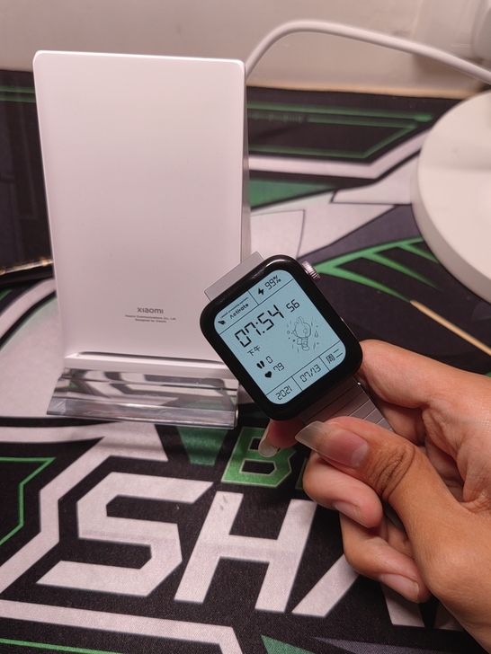 收小米手表普通版或者尊享版，颜色随意，只要...