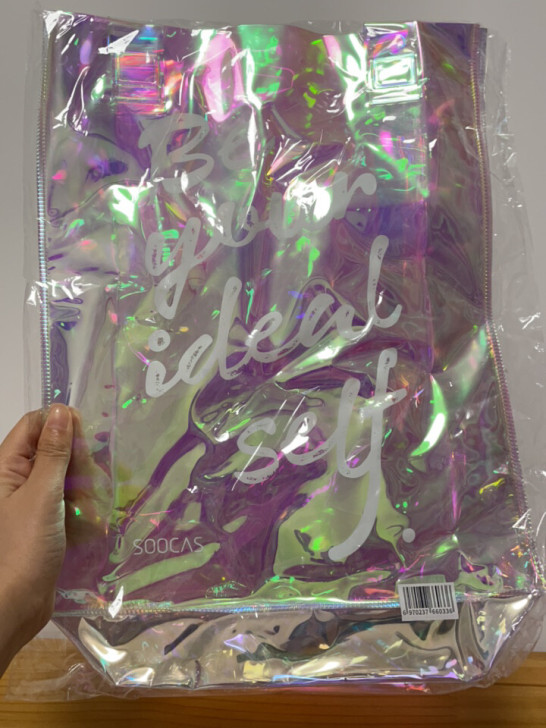 手提包全新，可放a4纸大小的课本，也可做日...