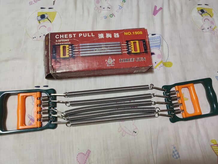 拉力器 扩胸器 握力器