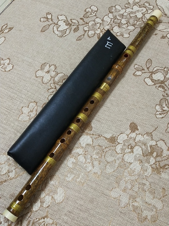 天津森雀bE调单插紫竹笛，原来是库存二三十...