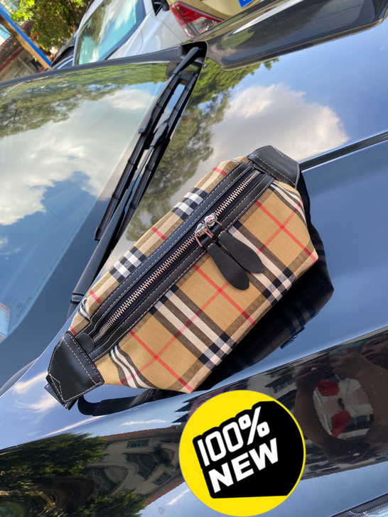 全新布包 格纹 Burberry胸包 腰包...