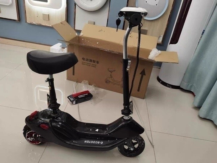 99新 电动车小型折叠便携代步家用