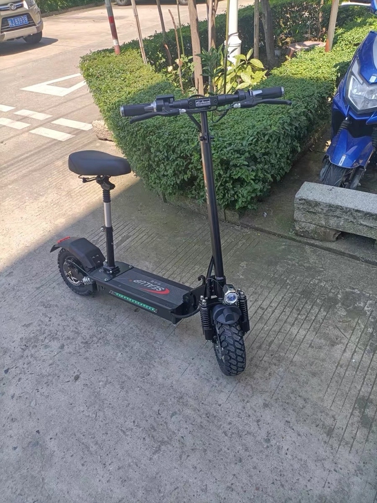 小型折叠滑板车 成人滑板车便携上班女士代步...