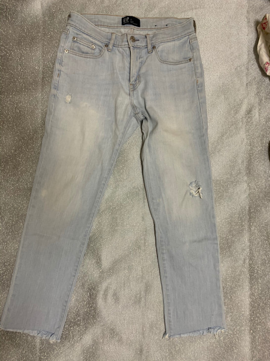 Gap牛仔裤，适合平时28-29的，9分的...