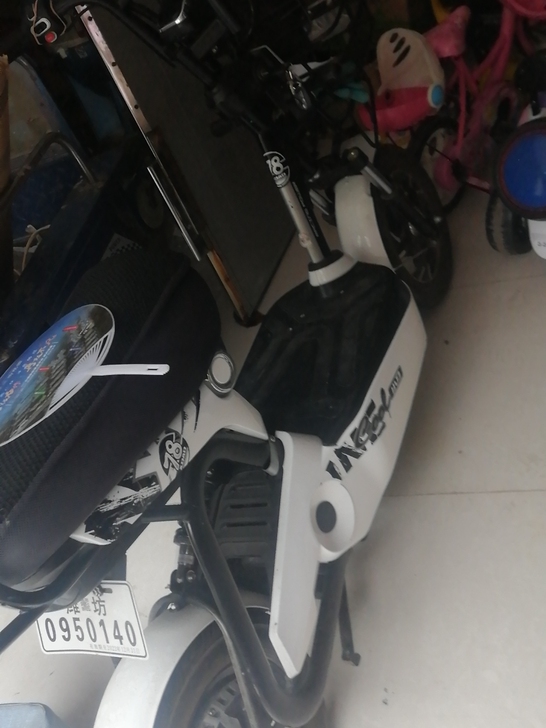 小刀电动车,因老人接孩子骑不了。成色可以上...