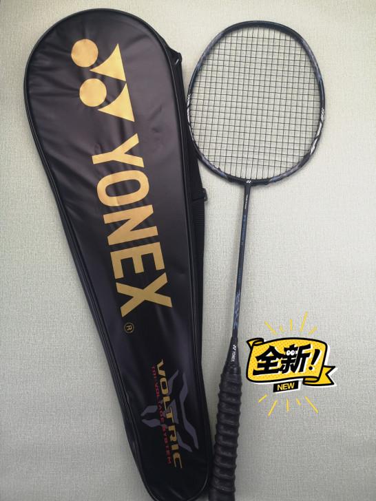 个人闲置低价特价出售尤尼克斯羽毛球拍VTZ...