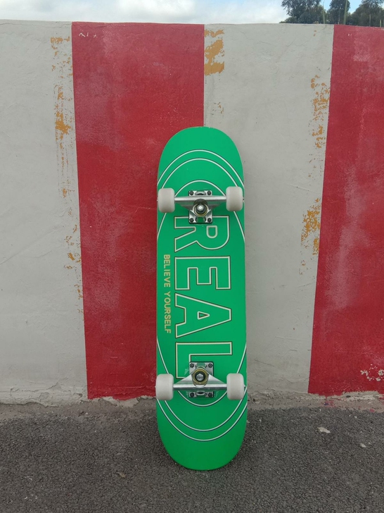 专业王一博同款四轮滑板双翘板刷街板初学者滑...