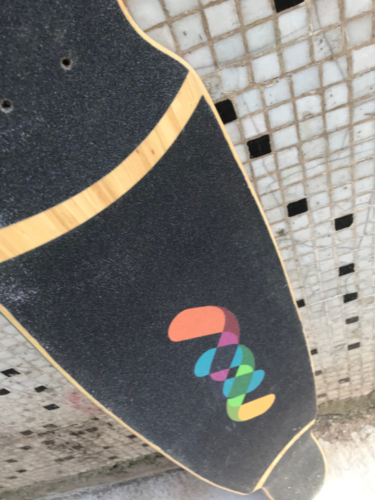 特价魔术师长板滑板战翼长板冰龙长板孔雀鱼长...