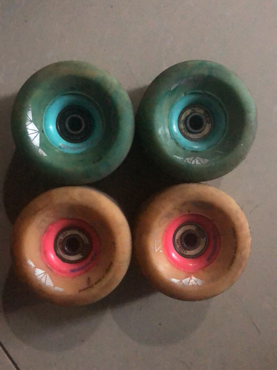 lbc长板轮子，长板轮轴，原价240，八成...