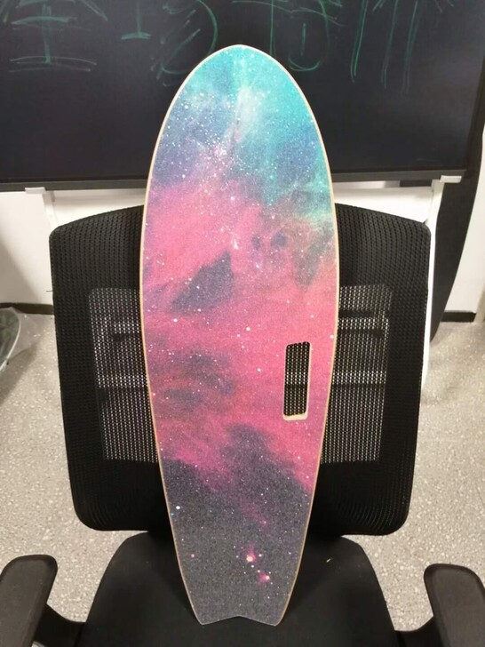 特价浪神陆地冲浪板，690一张，每个版画只...