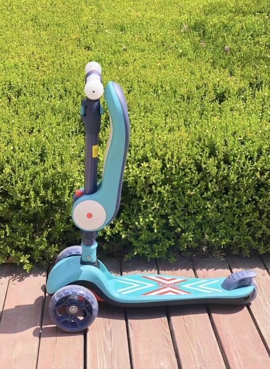 全新儿童滑板车可优比溜溜车踏板车可坐可折叠...