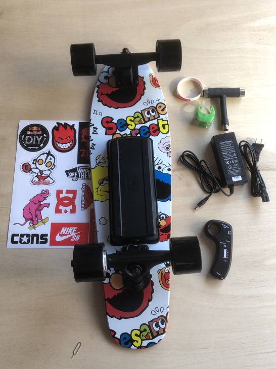 滑板专业板电动滑板小鱼板刷街代步