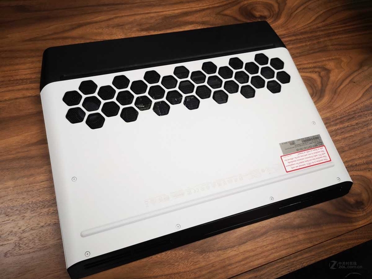 144Hz 2080 高端游戏本电脑 外星...