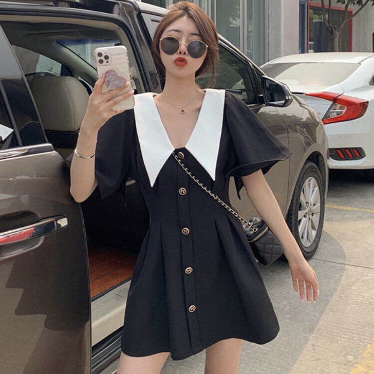 赫本风小黑裙2021夏新款法式森系性感裙子...