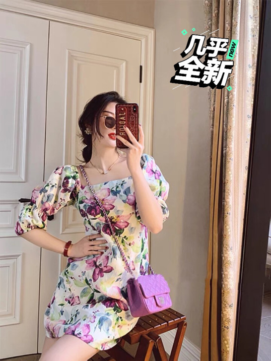 法式水墨印花泡泡袖连衣裙